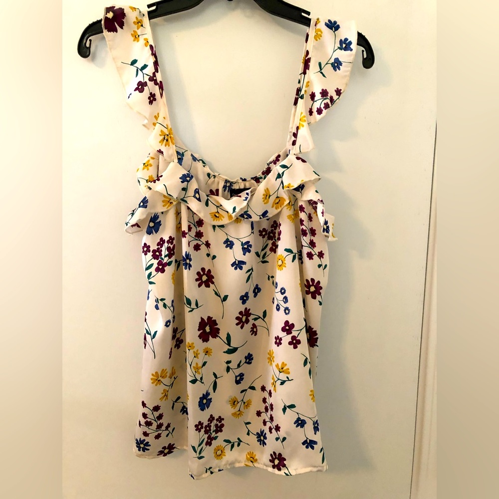 NWOT FREE PRESS tank top. Adjustable straps. Sz M